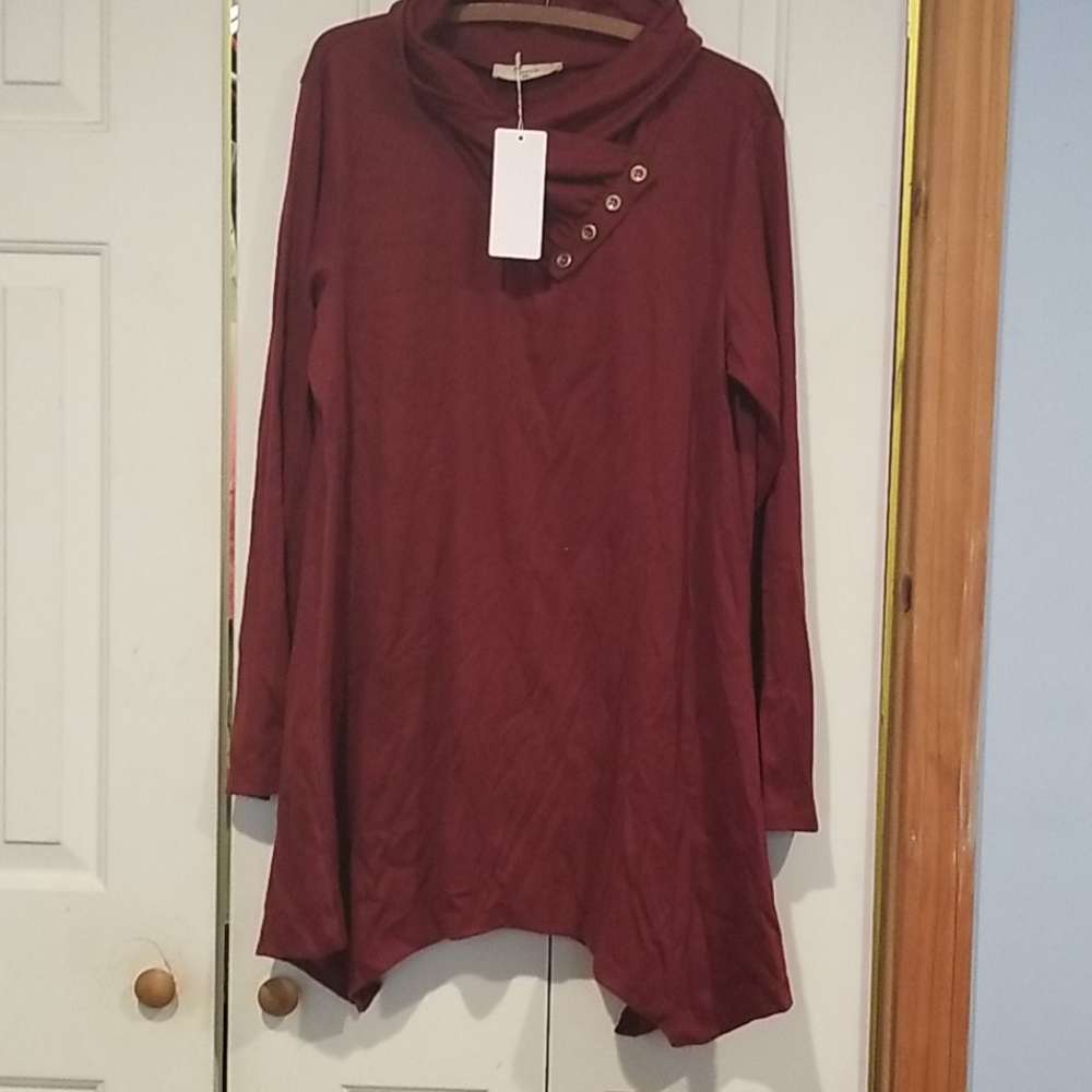 NWT maroon tunic
